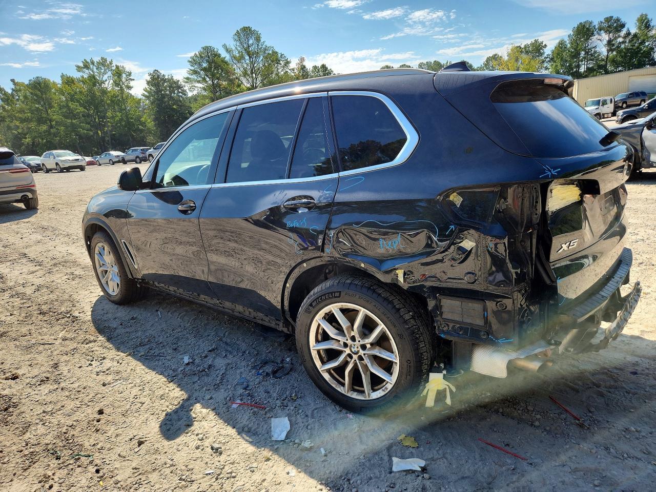 2019 BMW X5 xDrive40I - Image 2