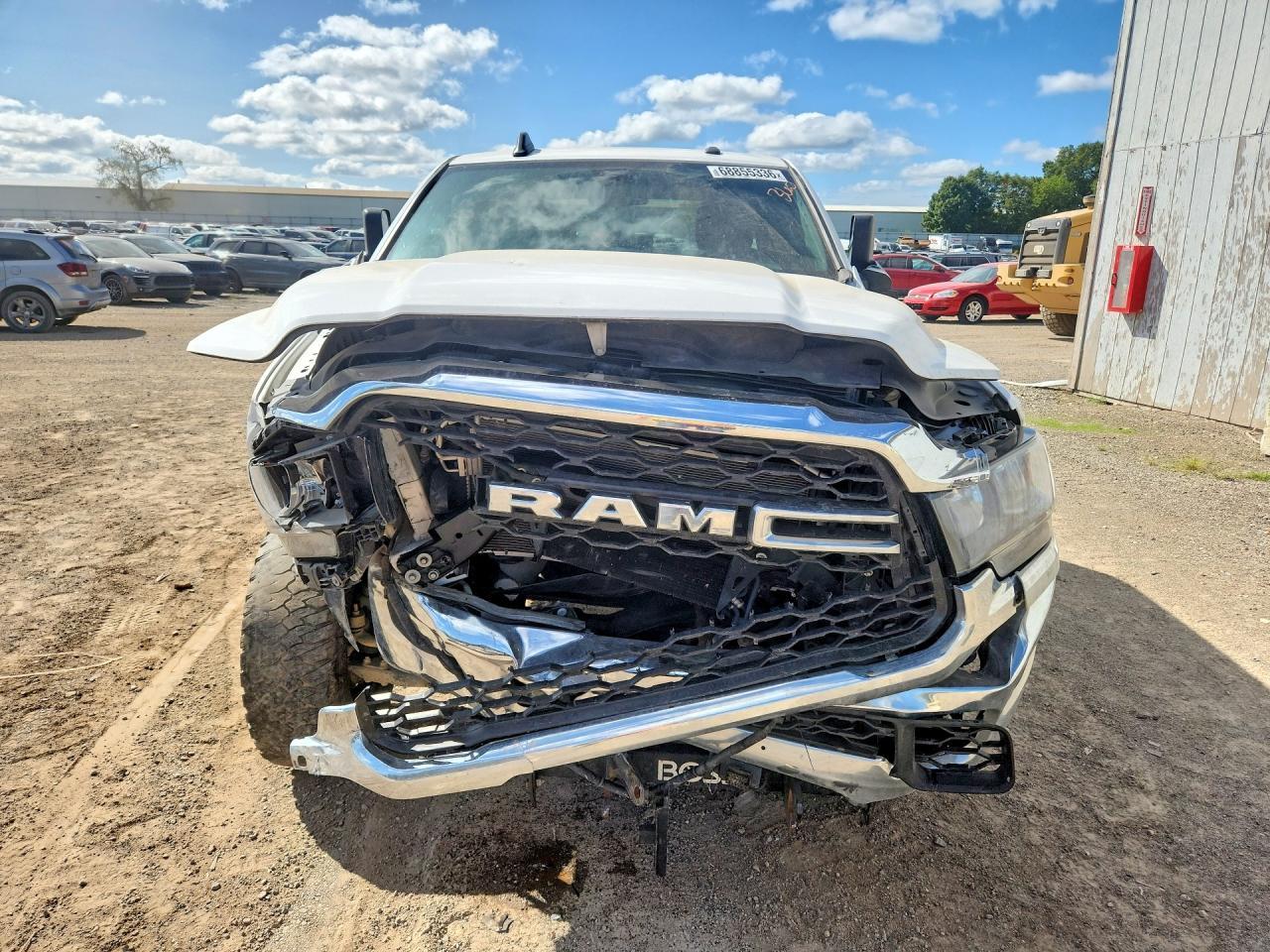 2022 Ram 2500 Tradesman - Фото 5