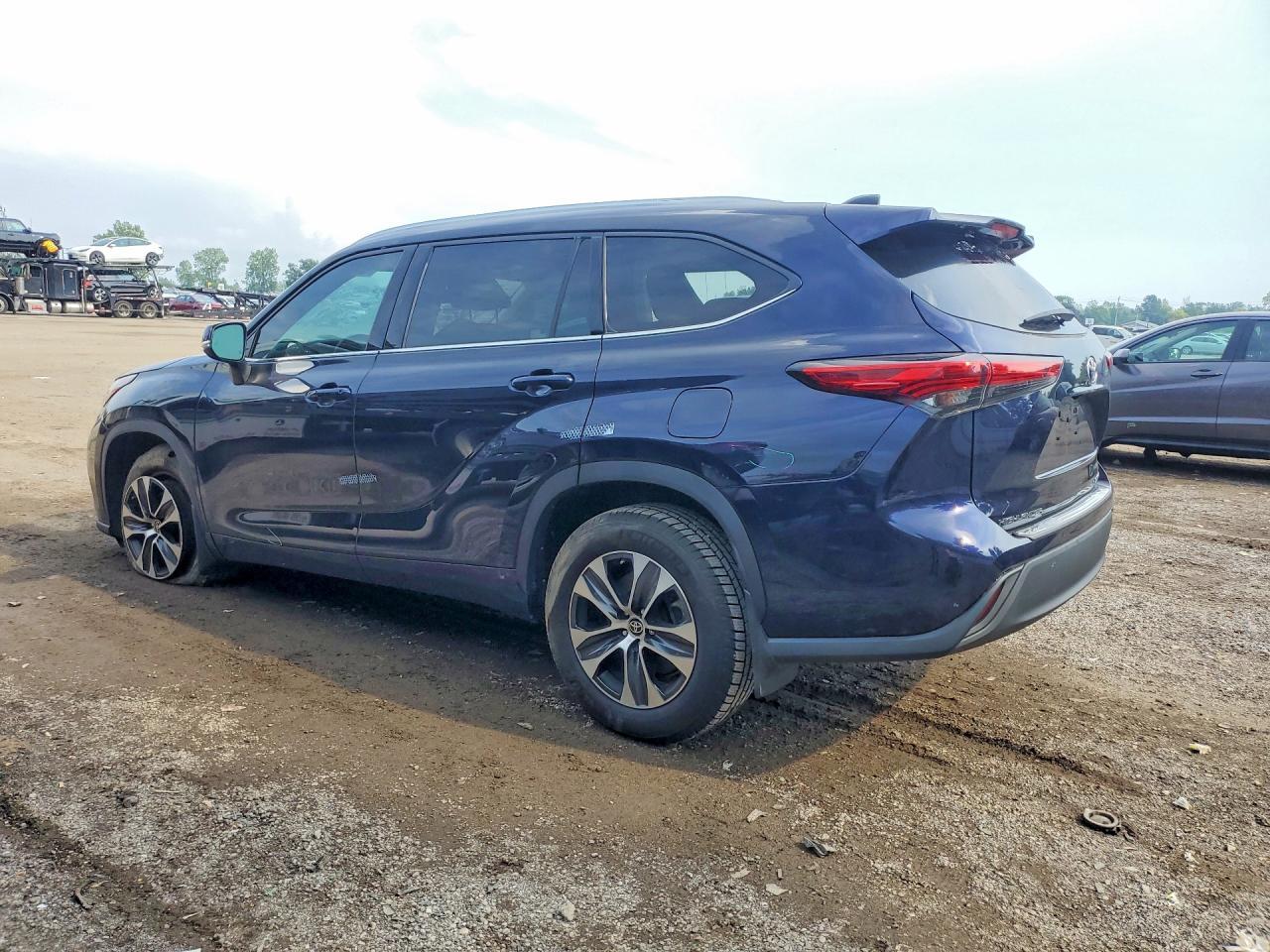 2020 Toyota Highlander Xle - Фото 2