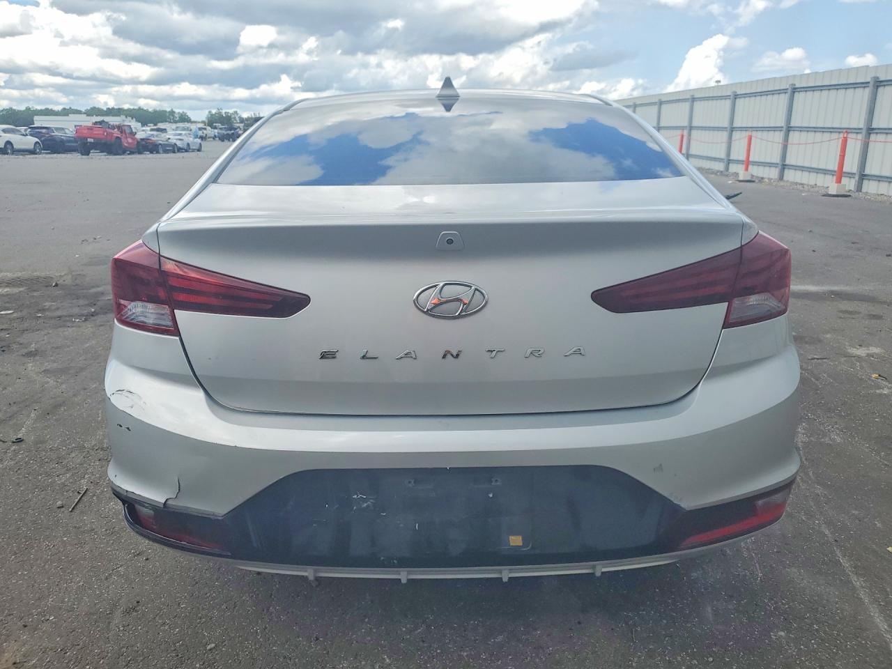 2020 Hyundai Elantra Sel - Image 6