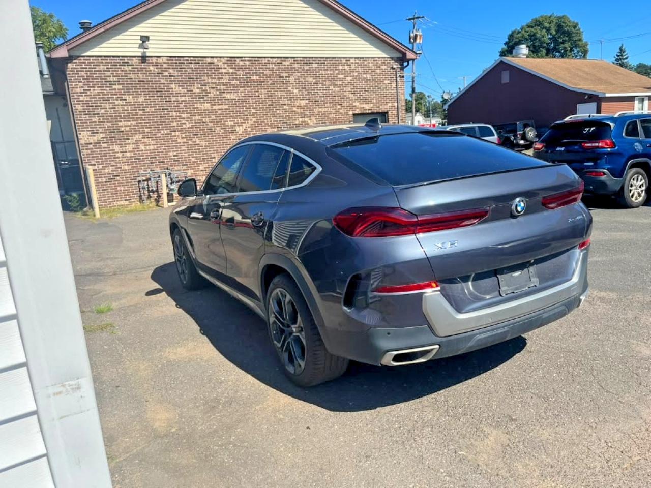 2020 BMW X6 xDrive40I - Image 2