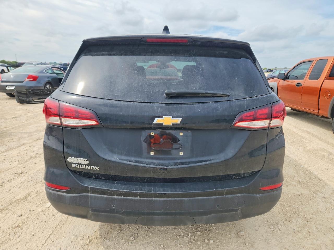 2022 Chevrolet Equinox Ls Awd - Image 6