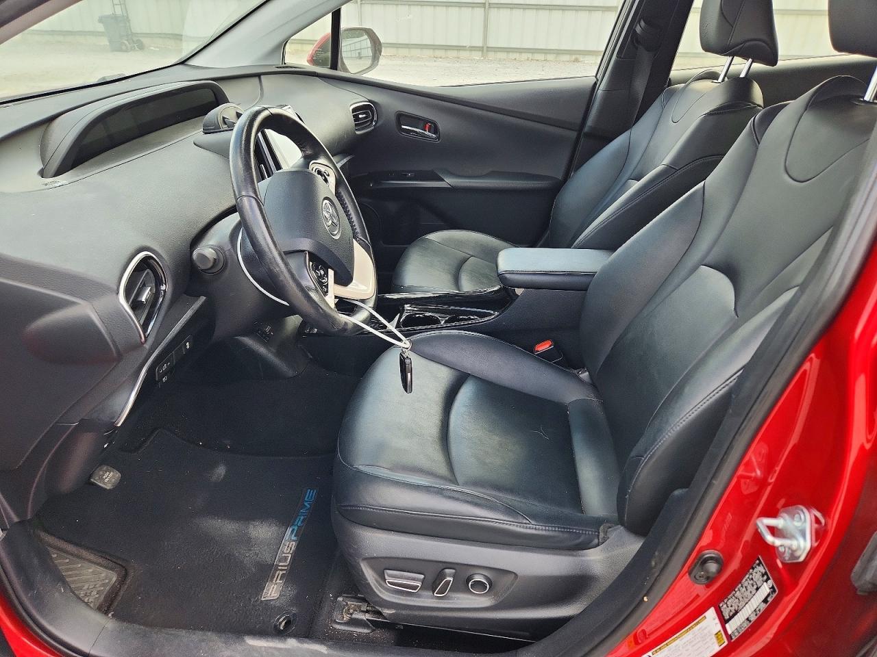 2017 Toyota Prius Prime Premium - Фото 7