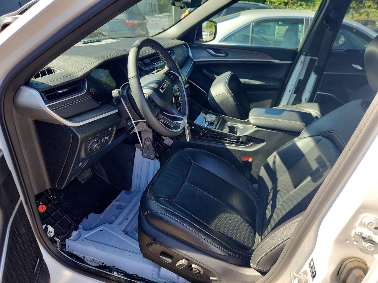 2024 Jeep Grand Cherokee Limited 4Xe - Image 7