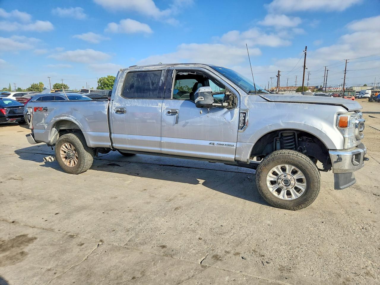 2022 Ford F250 Super Duty - Фото 4