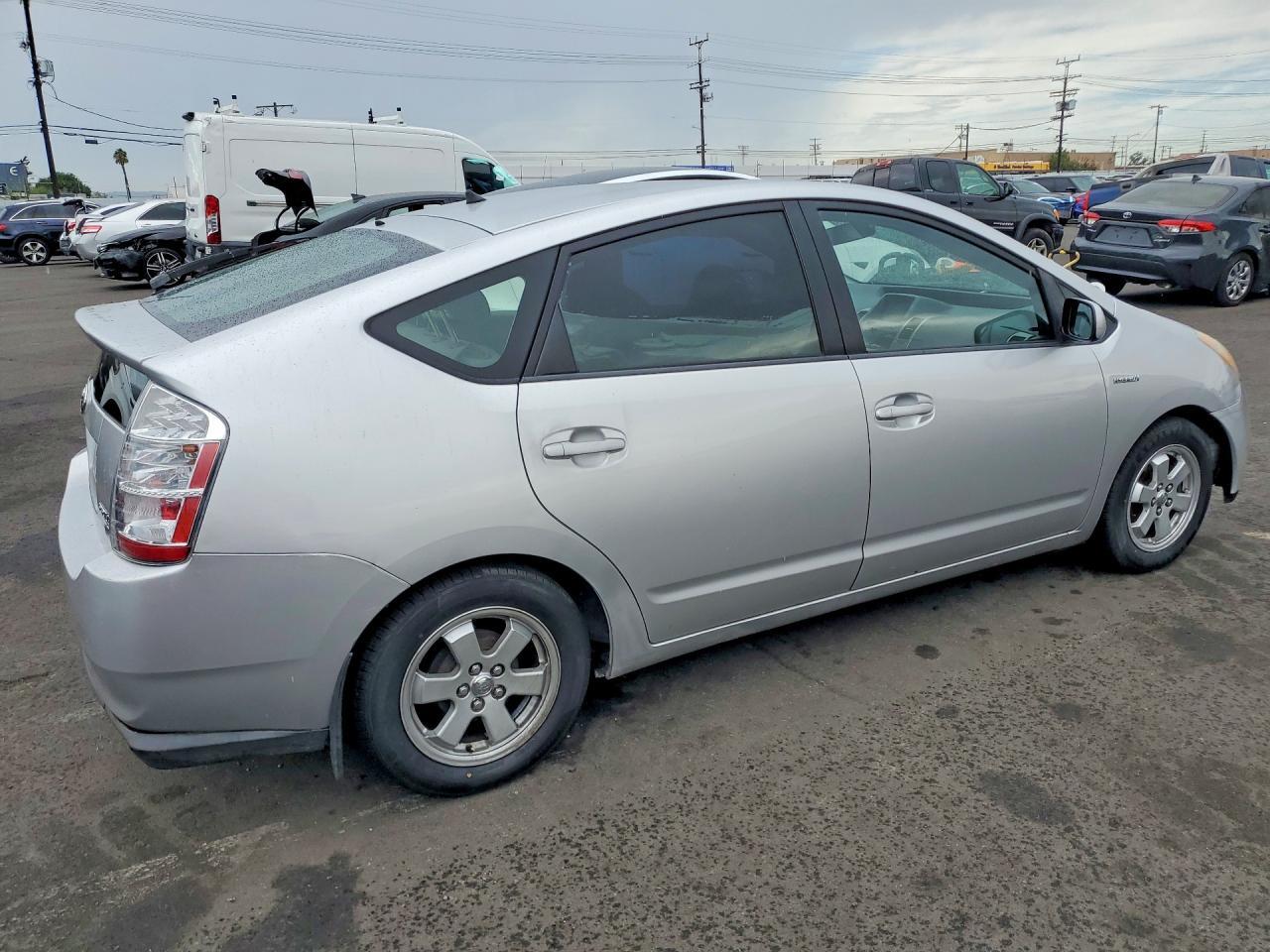 2006 Toyota Prius Base - Фото 3