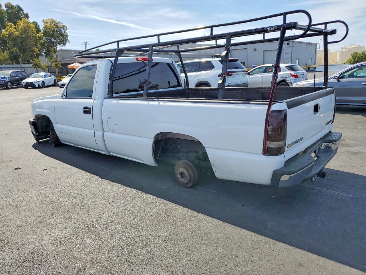 2005 Chevrolet Silverado C1500 - Фото 2