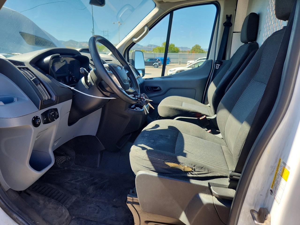 2018 Ford Transit 250 Delivery Van - Фото 7