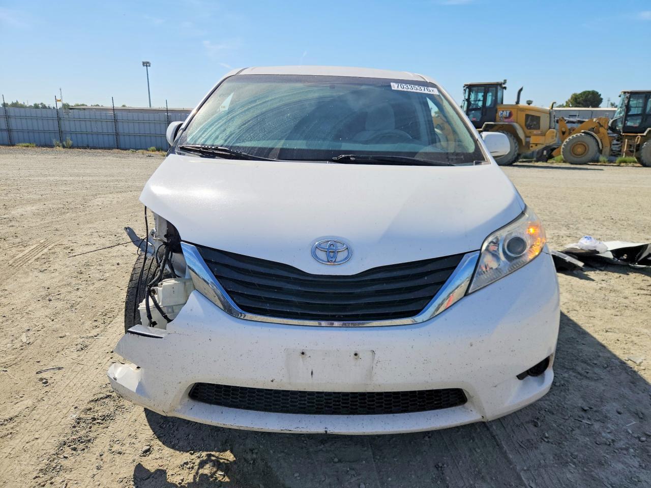2012 Toyota Sienna Le 8-Passenger - Фото 5