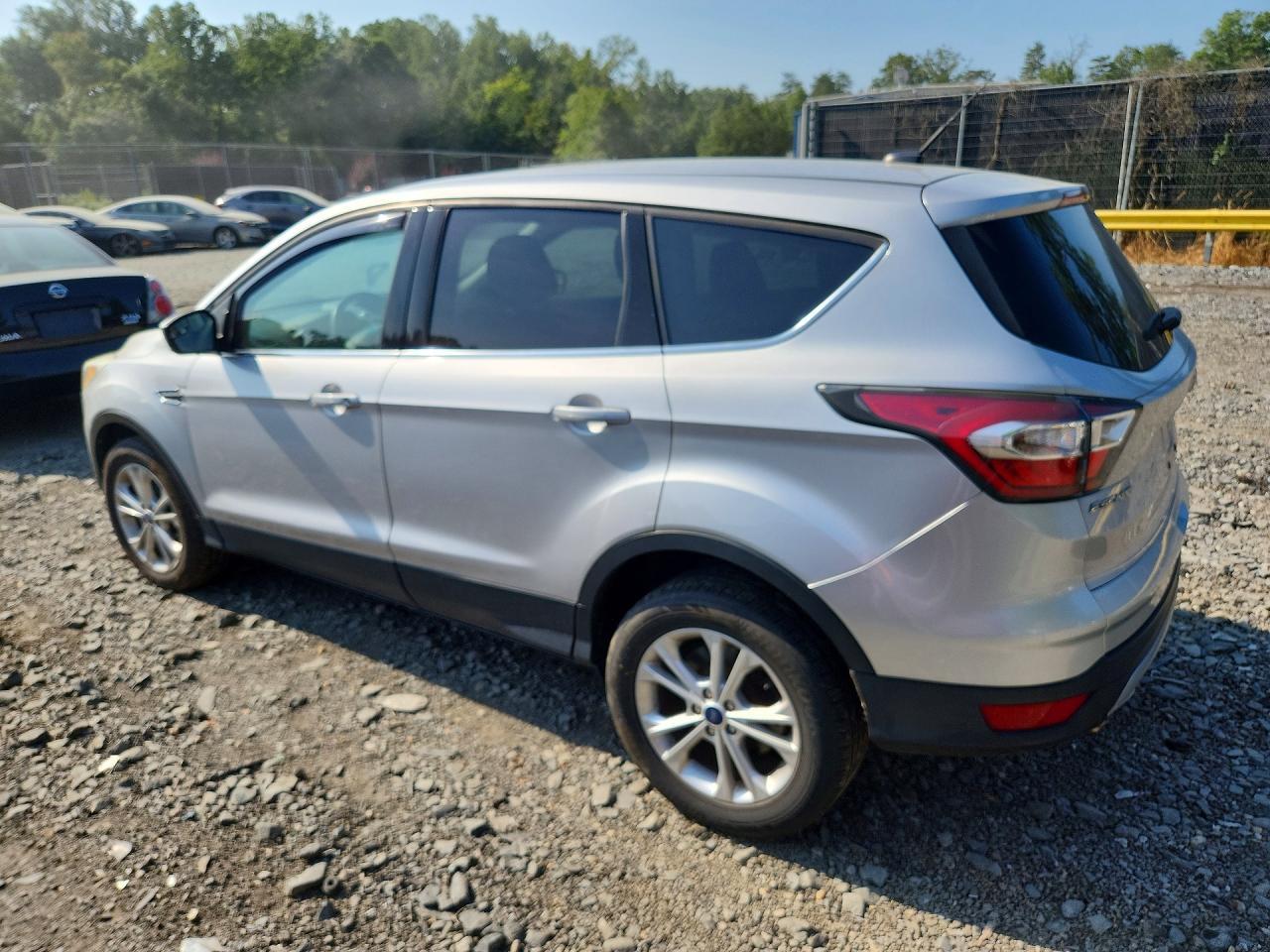 2017 Ford Escape Se - Image 2