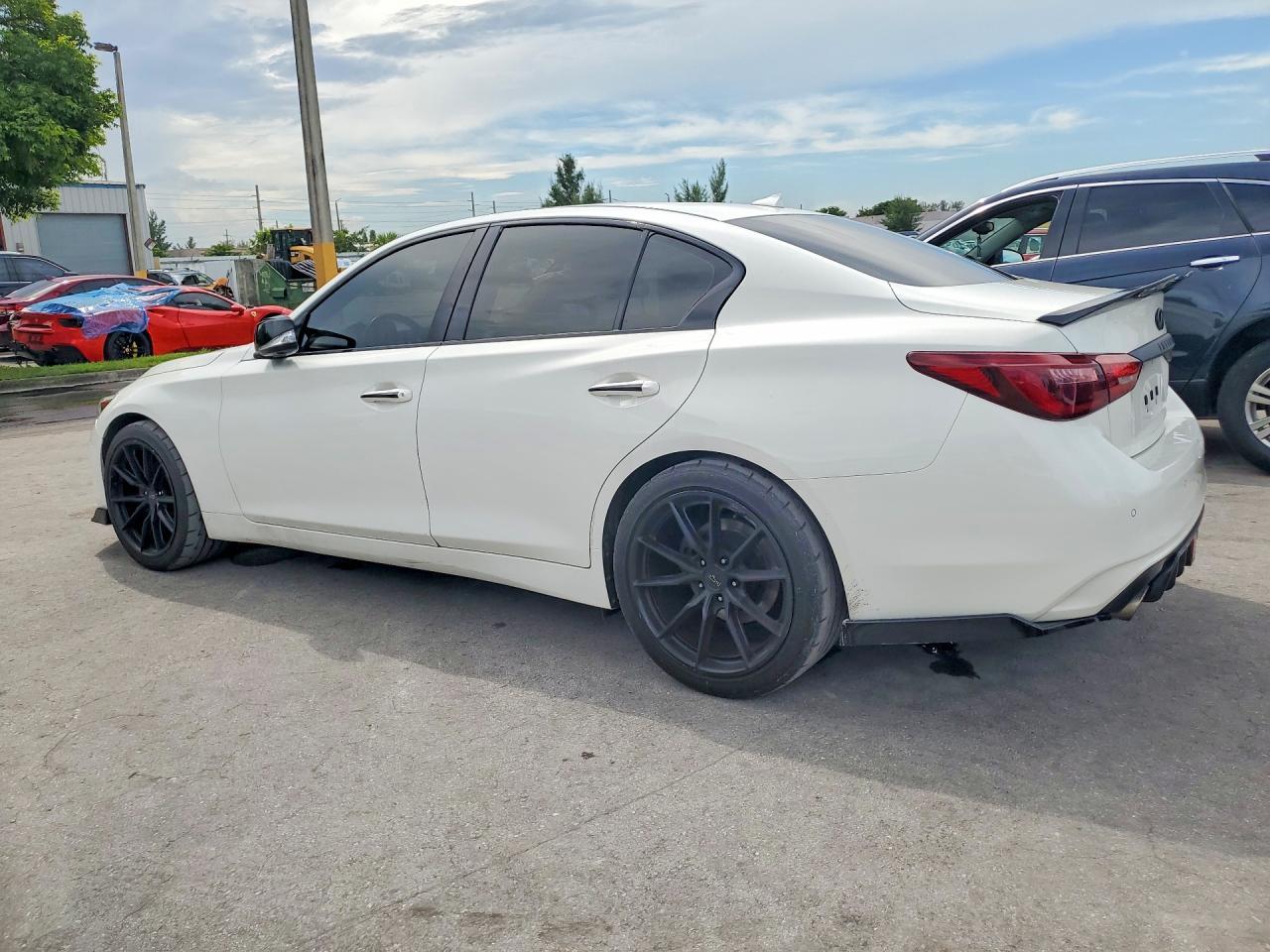 2021 Infiniti Q50 Luxe - Фото 2