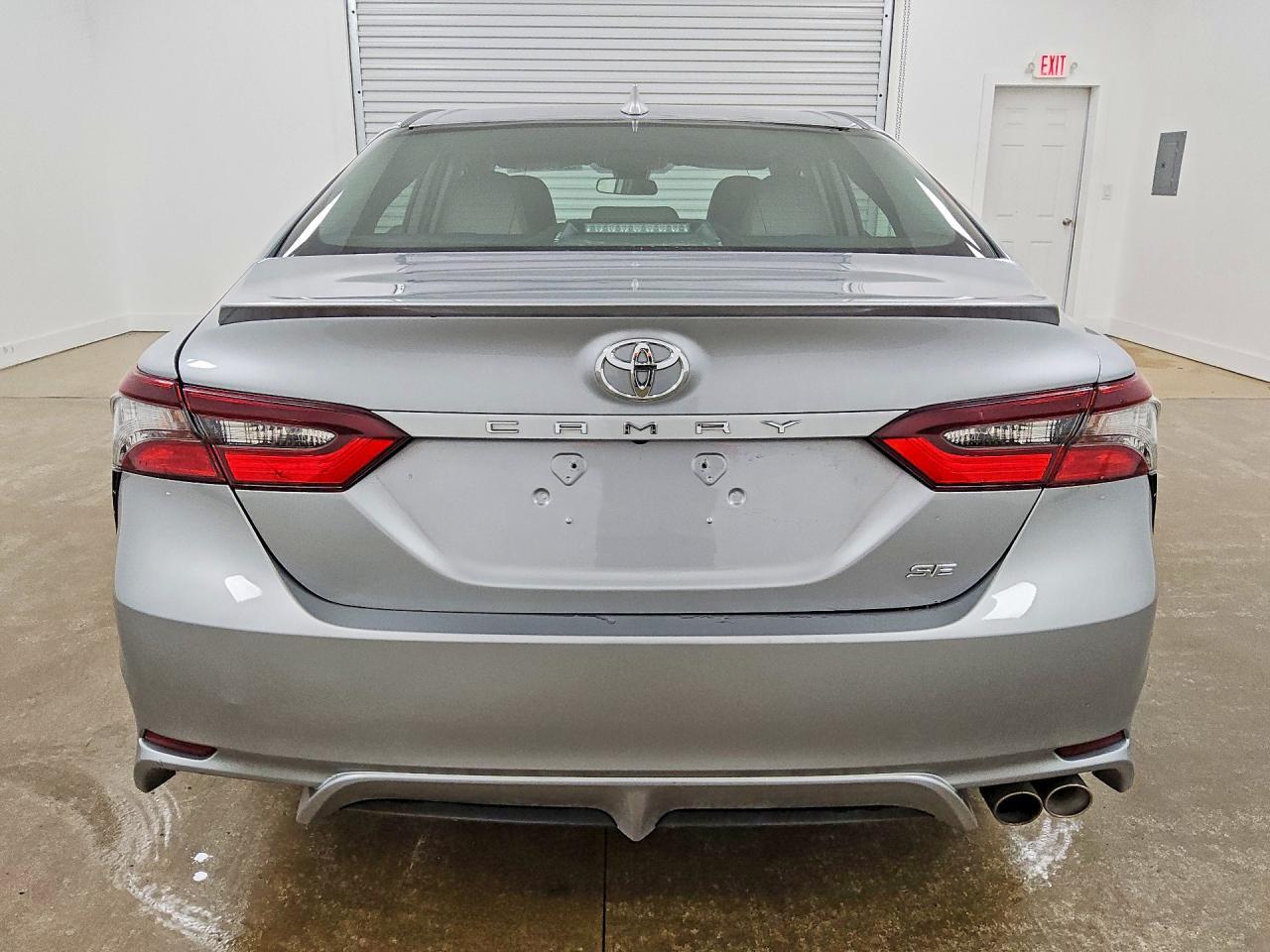 2024 Toyota Camry Se - Фото 6