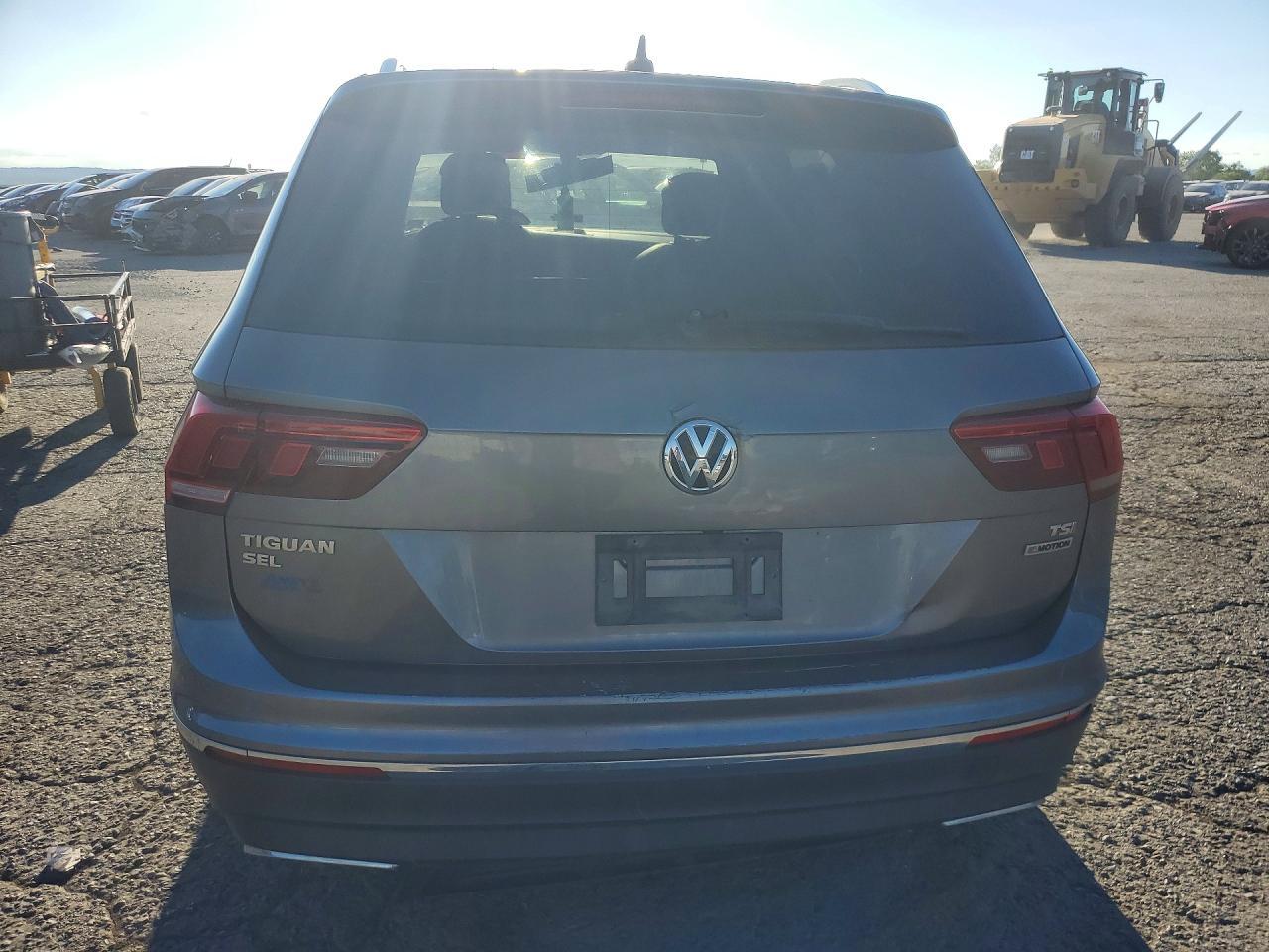 2018 Volkswagen Tiguan Se - Фото 6