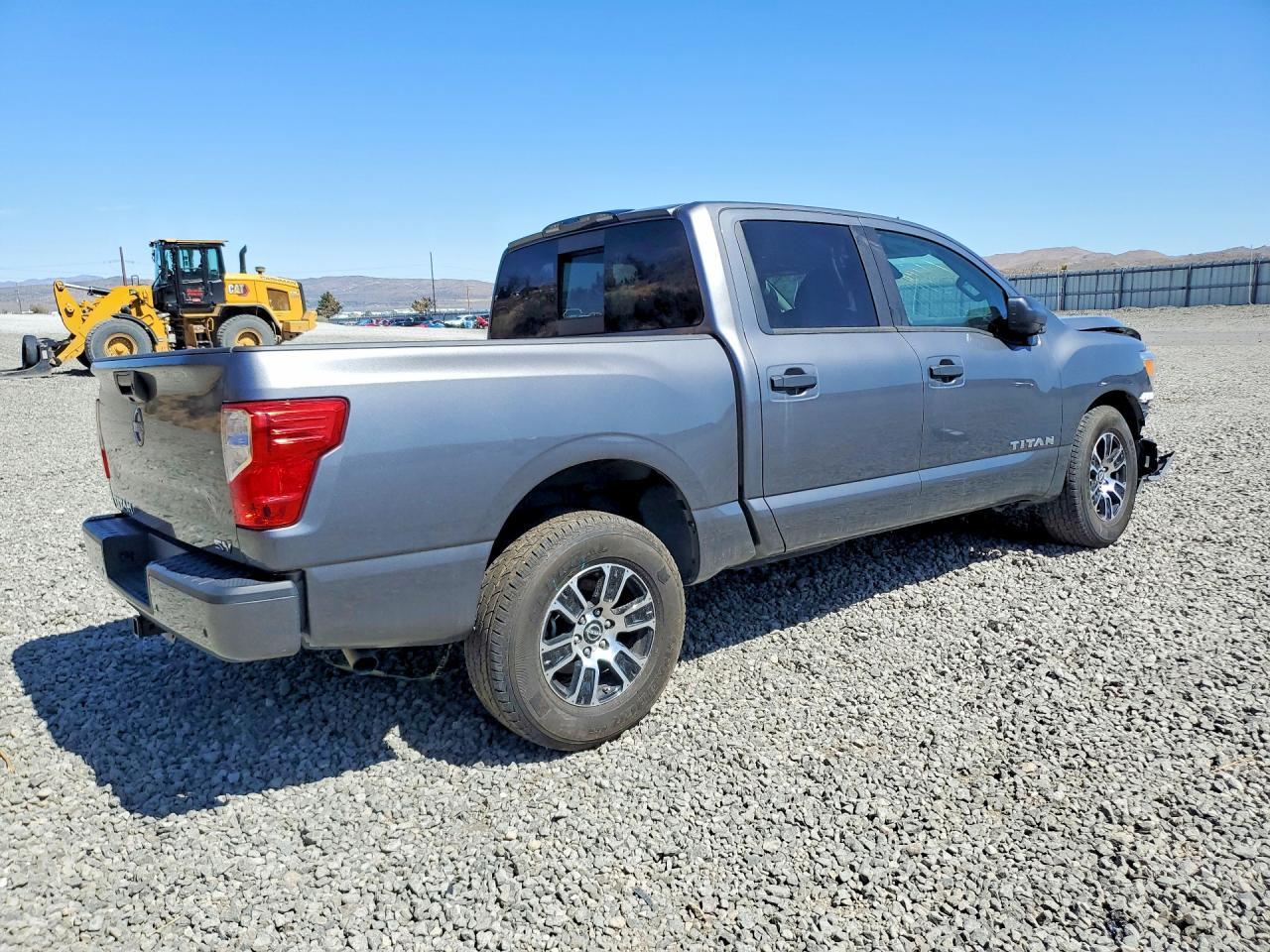 2024 Nissan Titan Sv - Фото 3