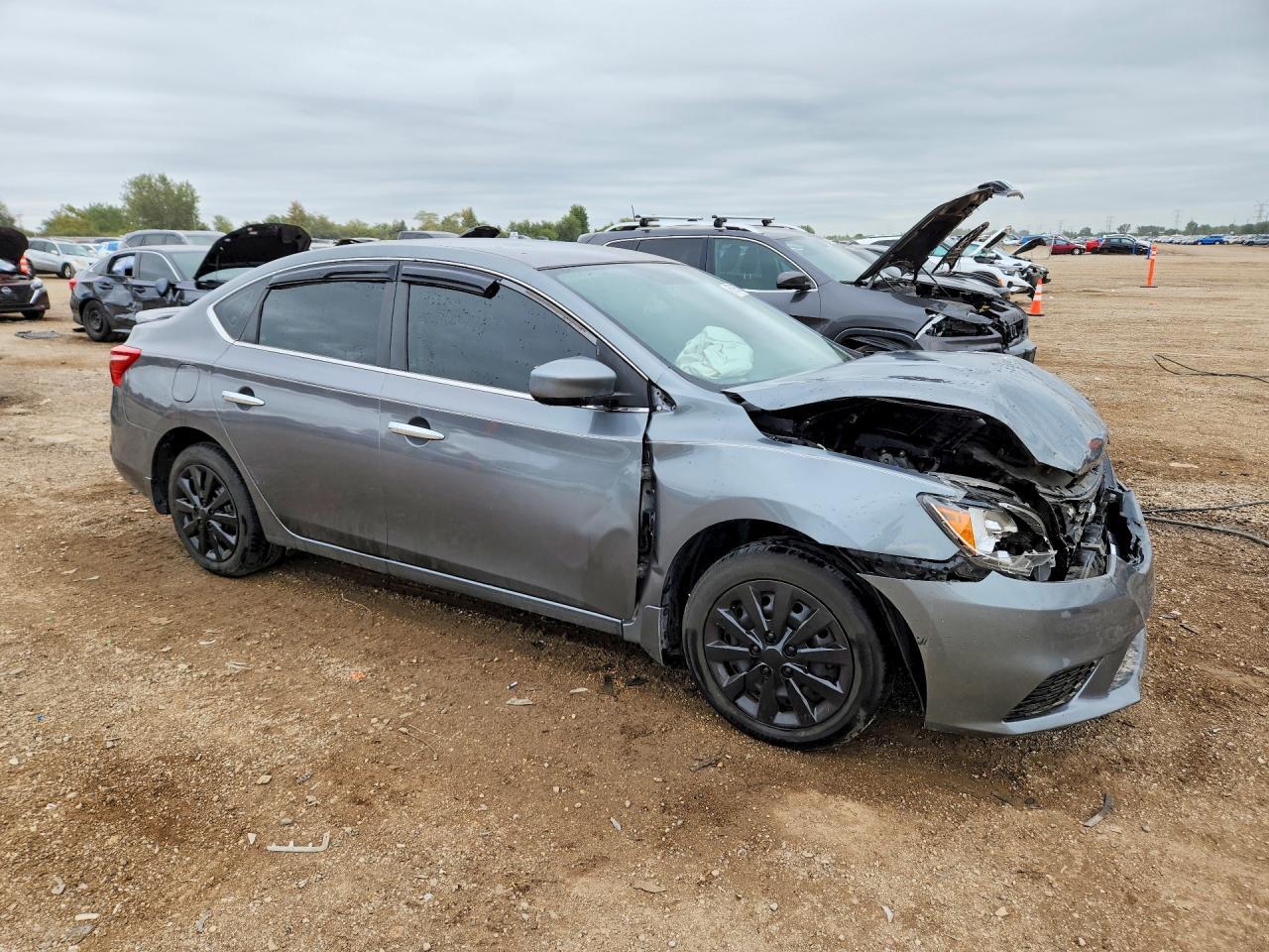 2019 Nissan Sentra S - Фото 4