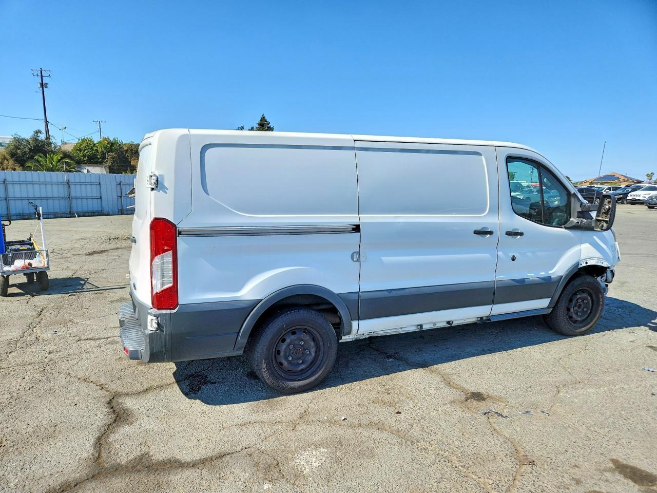 2017 Ford Transit T-150 - Фото 3