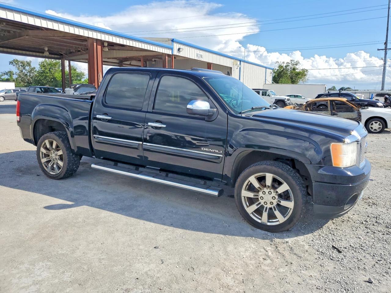 2012 GMC Sierra C1500 Denali - Image 4