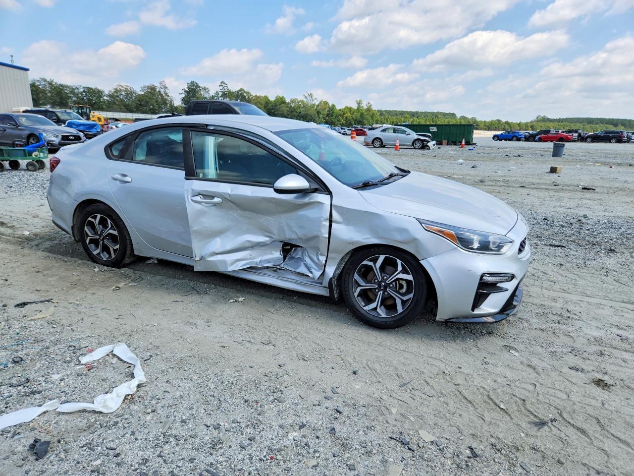2019 Kia Forte Lxs - Фото 4
