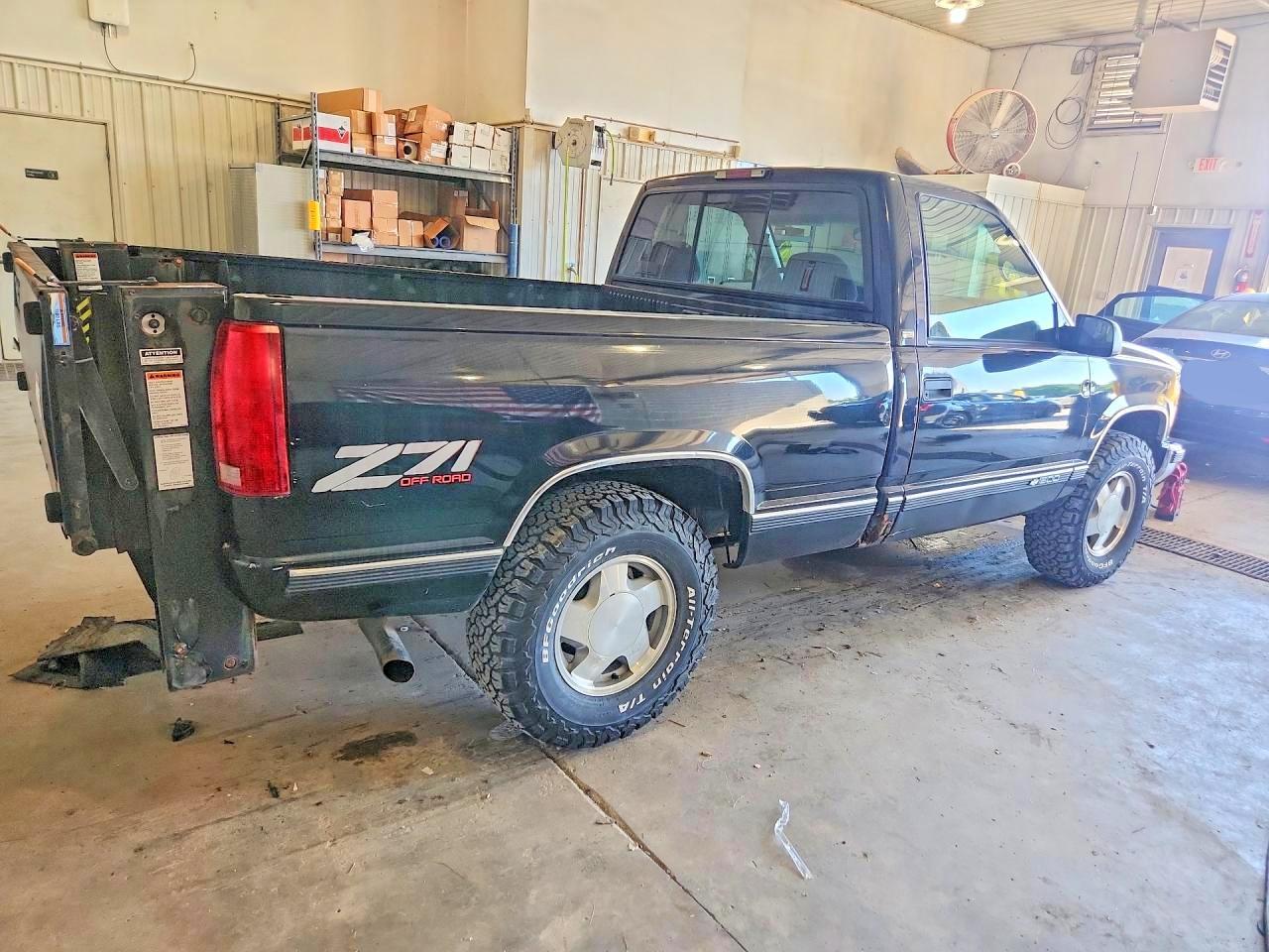 1997 Chevrolet Gmt-400 K1500 - Фото 3