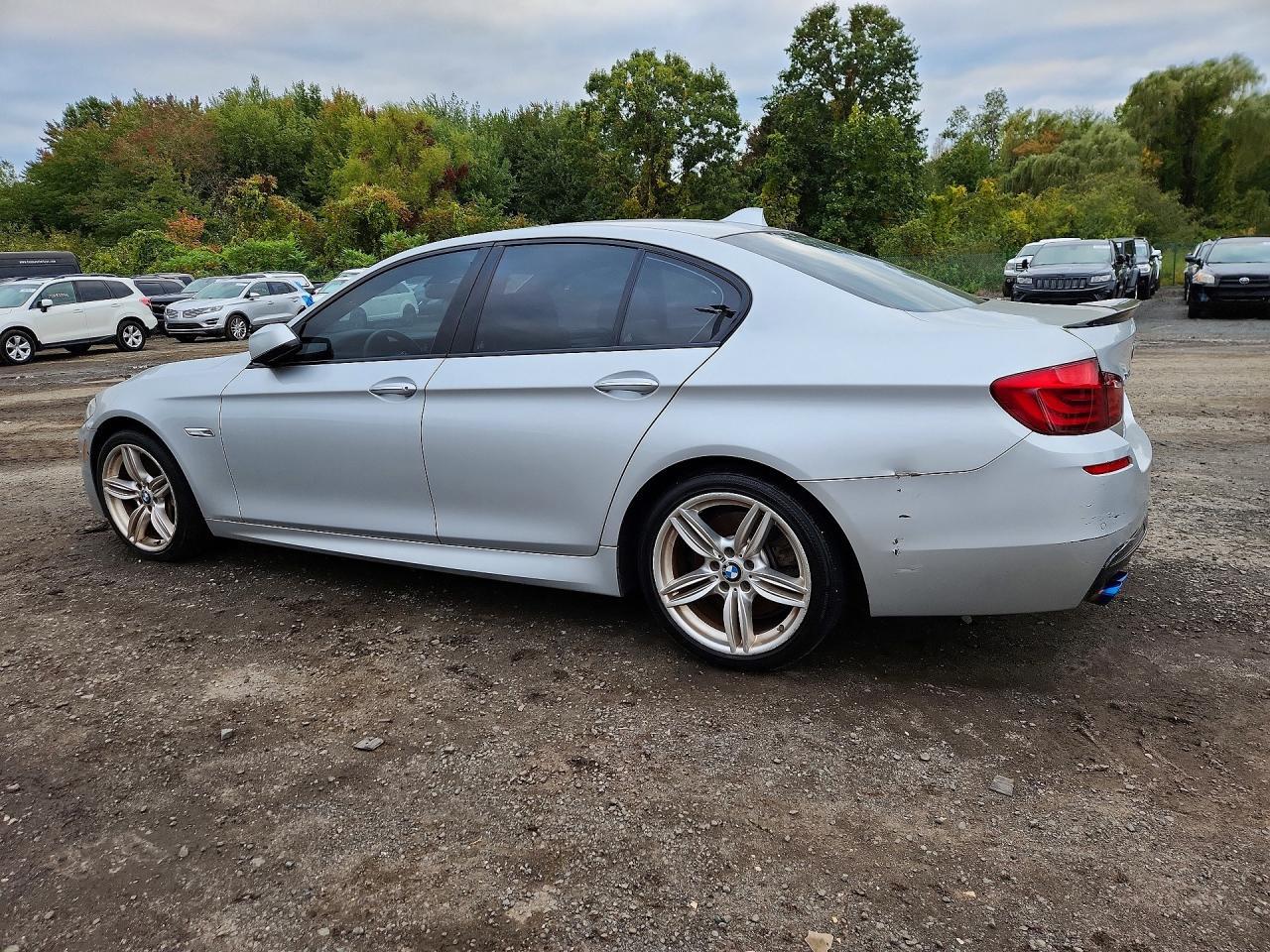2013 BMW 550 Xi - Фото 2