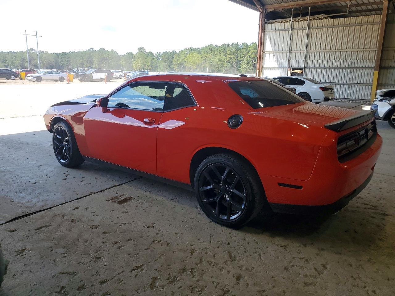2023 Dodge Challenger Sxt - Фото 2