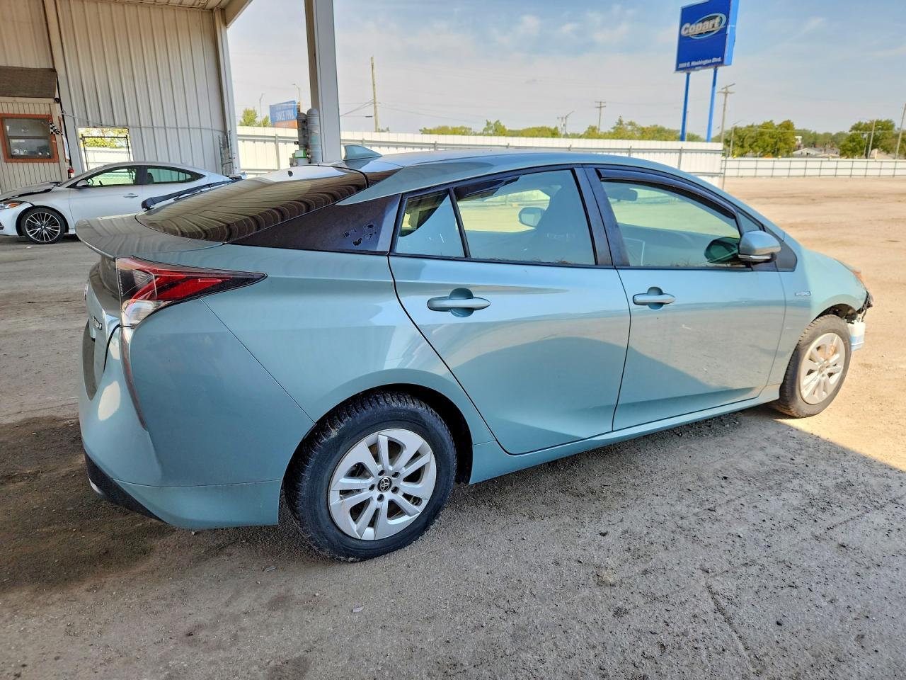 2016 Toyota Prius Two - Image 3