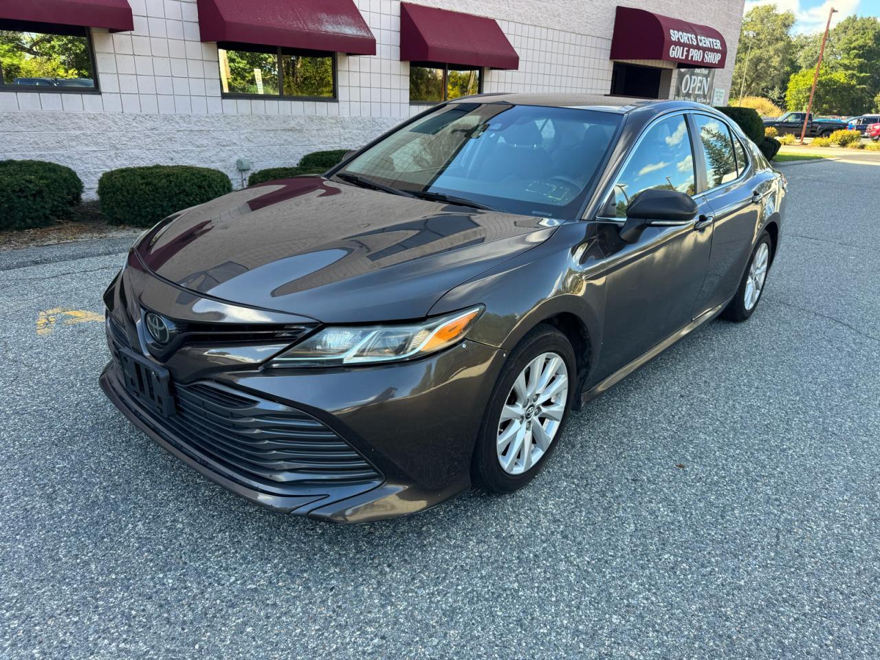 2019 Toyota Camry Le - Image 2