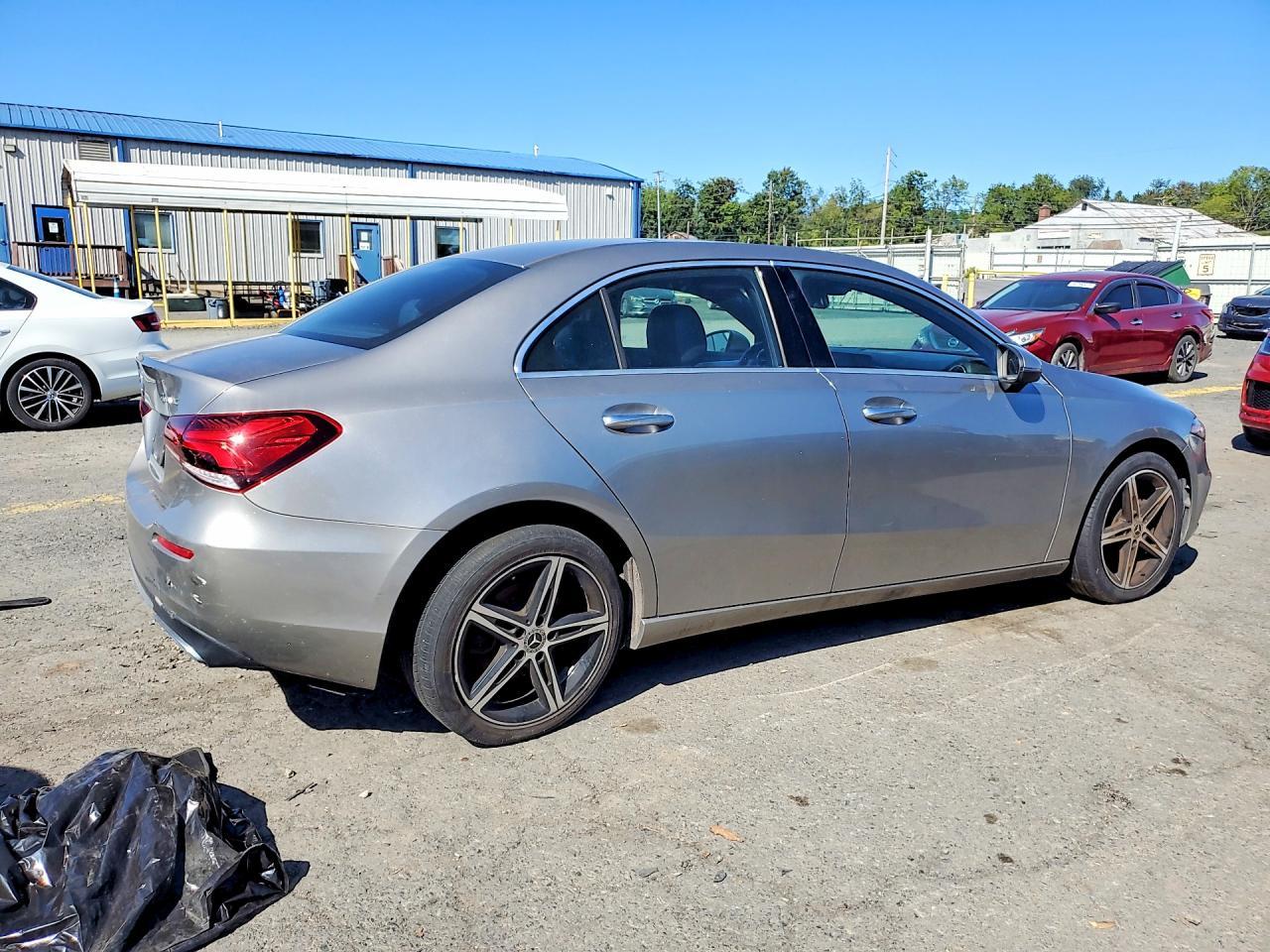 2019 Mercedes-Benz A 220 4Matic - Image 3