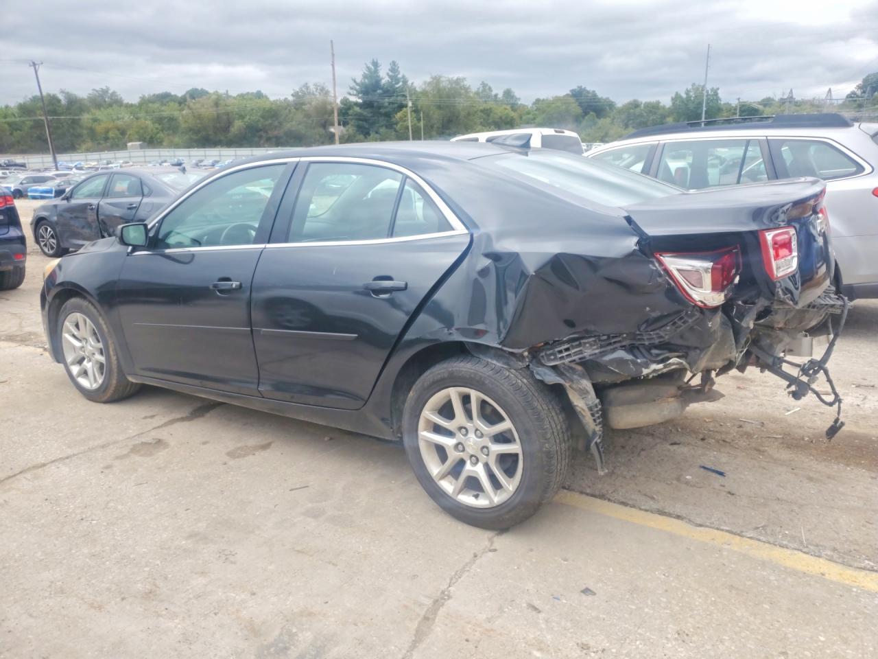 2015 Chevrolet Malibu 1Lt - Image 2