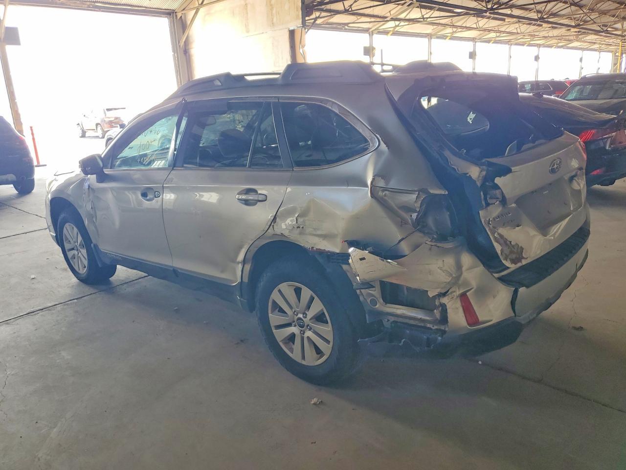 2016 Subaru Outback 2.5I Premium - Фото 2