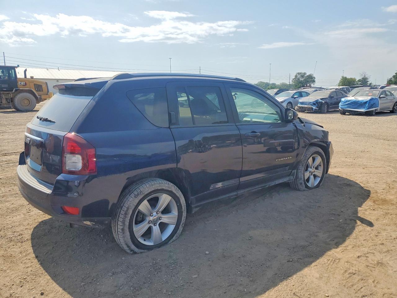 2015 Jeep Compass Sport - Фото 3