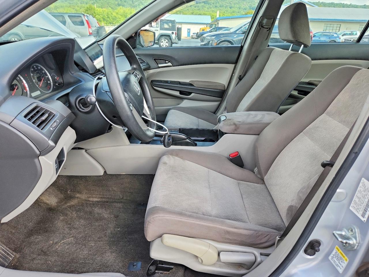 2009 Honda Accord Lx - Image 7