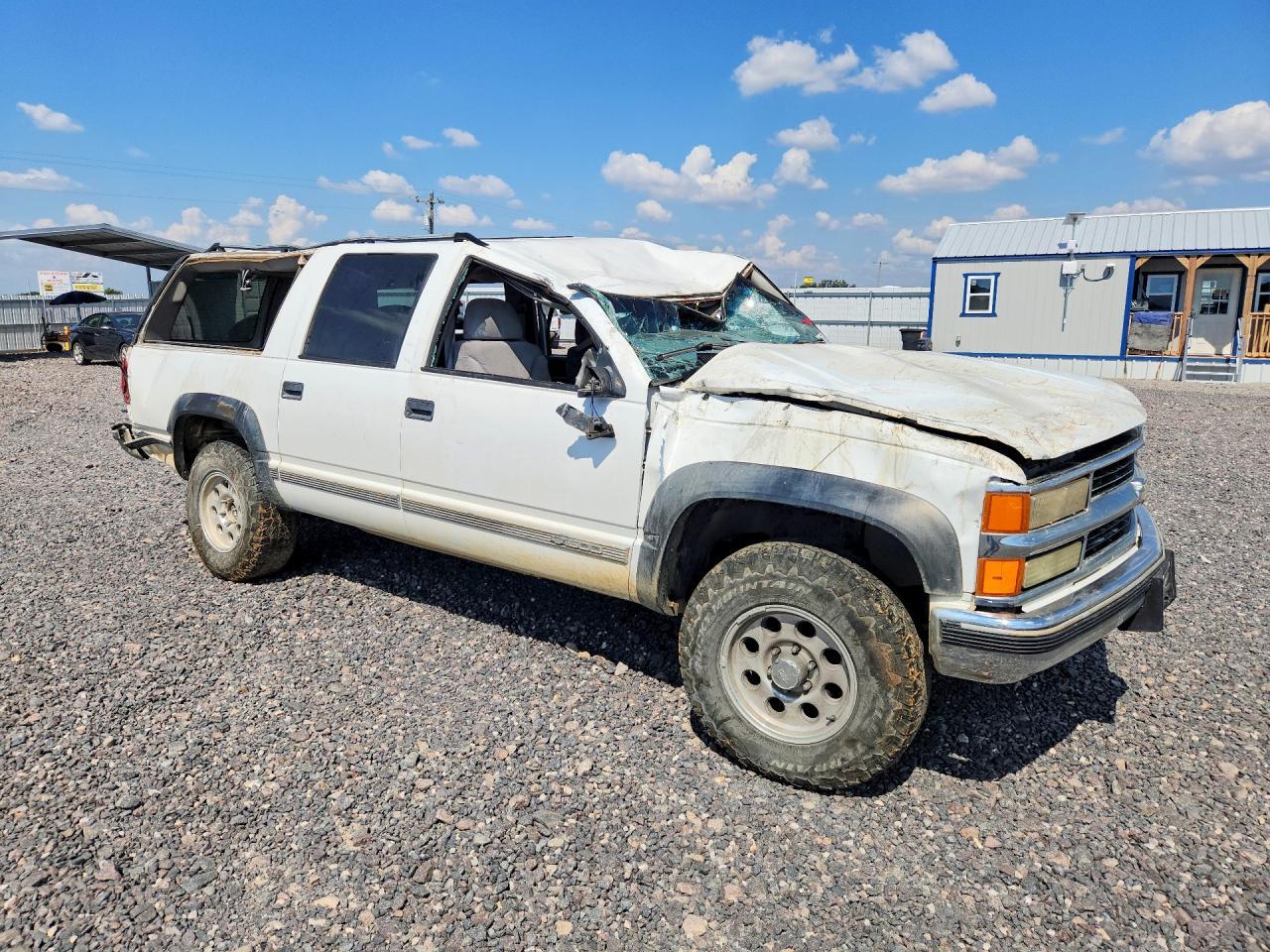 1999 Chevrolet Suburban K1500 - Image 4