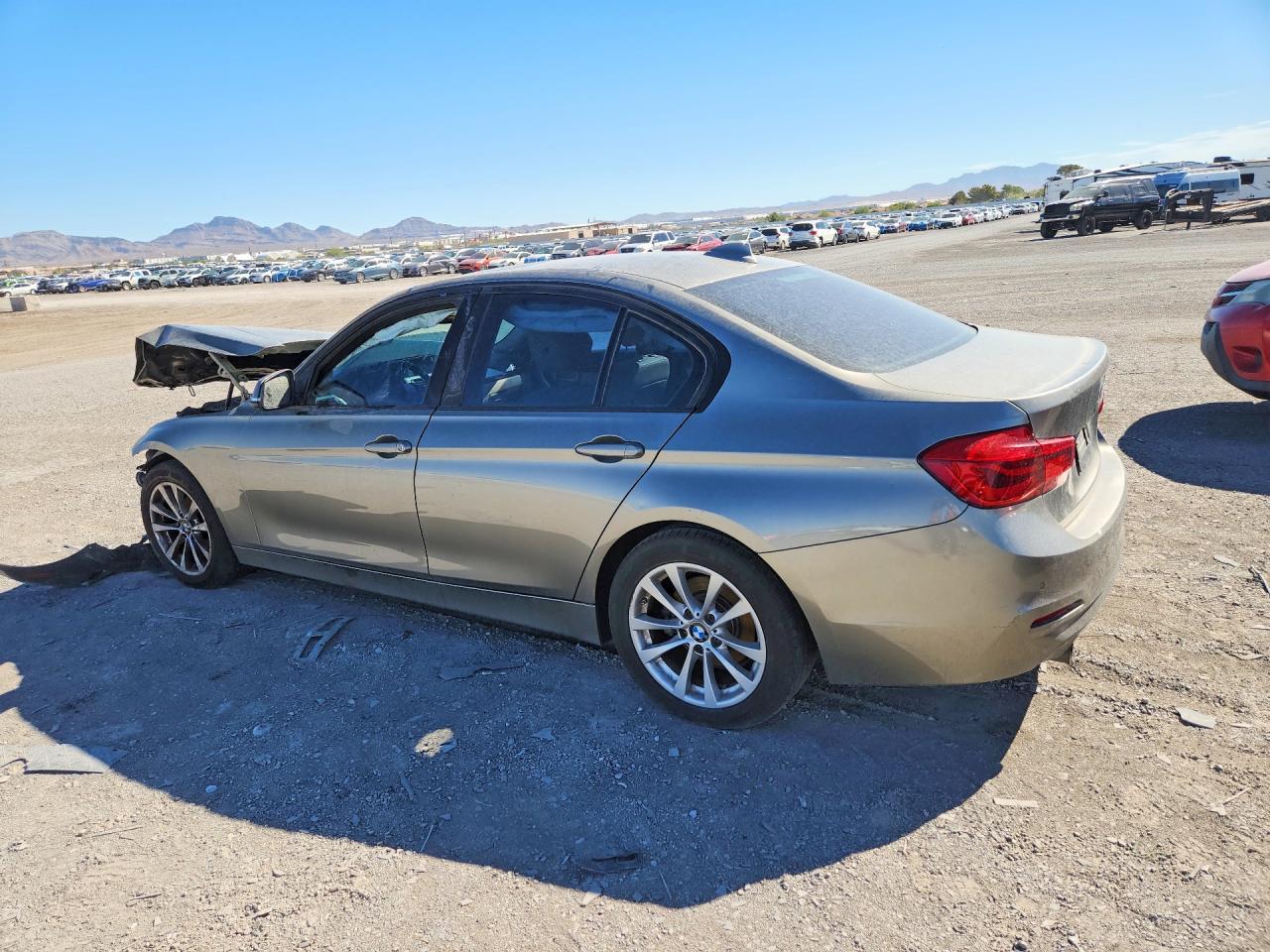 2017 BMW 320 I - Image 2