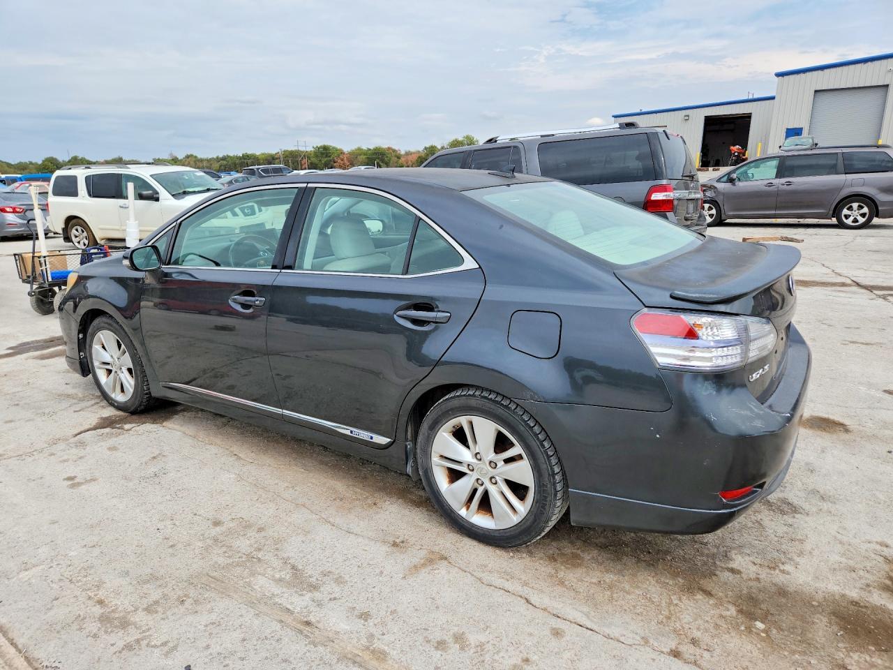 2010 Lexus Hs 250H - Image 2