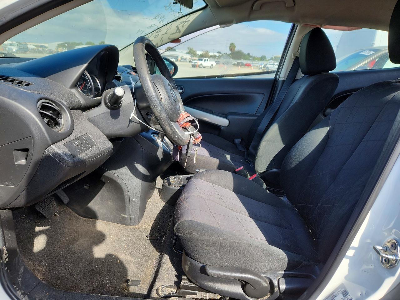 2013 Mazda Mazda2 - Image 7
