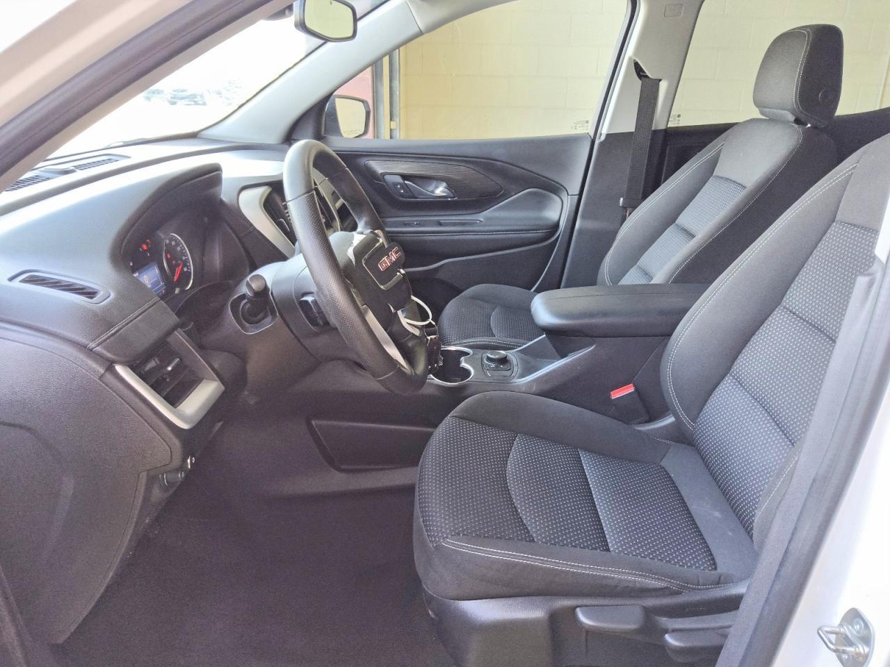 2024 GMC Terrain Sle - Image 7