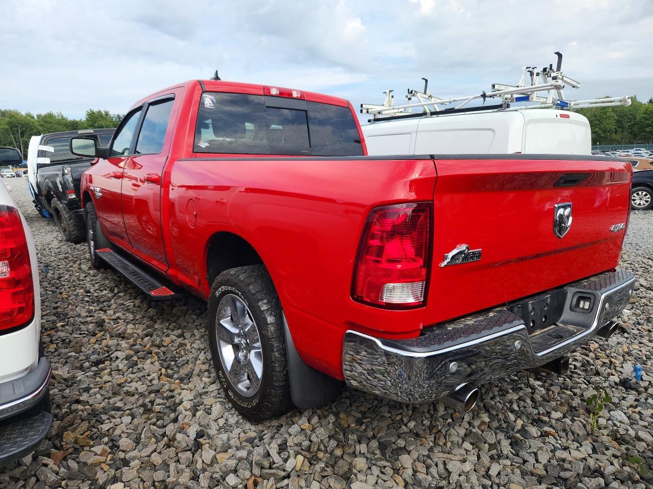 2019 Ram 1500 Classic Slt - Фото 2