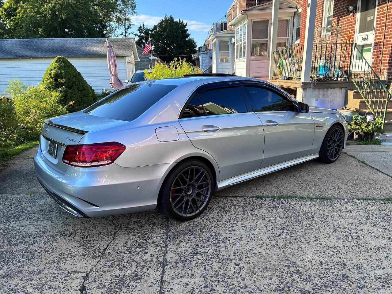 2014 Mercedes-Benz E 550 4Matic - Фото 4