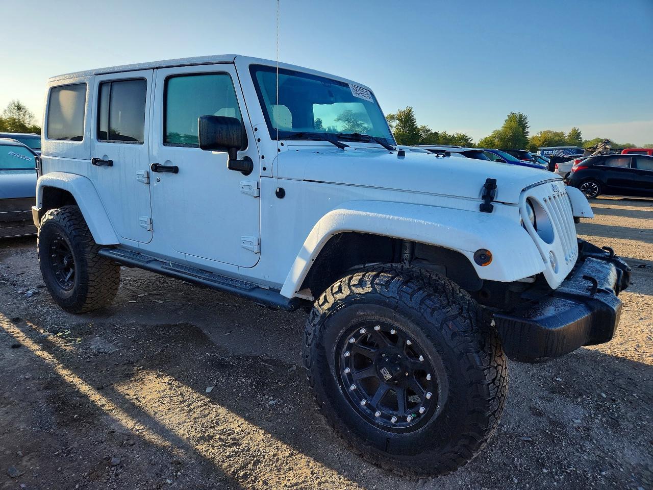 2017 Jeep Wrangler Unlimited Sahara - Image 4