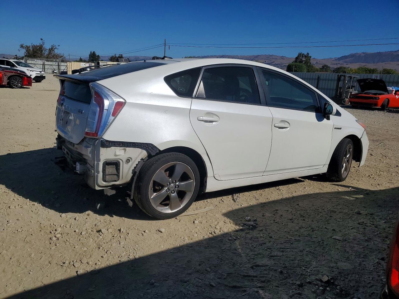 2013 Toyota Prius Persona Series Se - Image 3