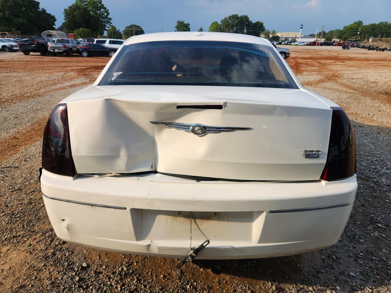 2010 Chrysler 300 Touring - Image 6