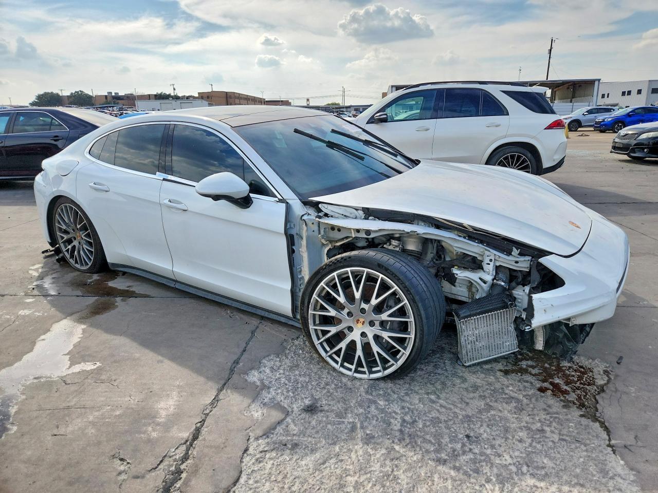 2025 Porsche Panamera Base - Image 4