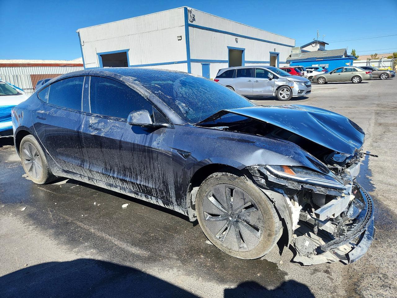 2024 Tesla Model 3 - Фото 4