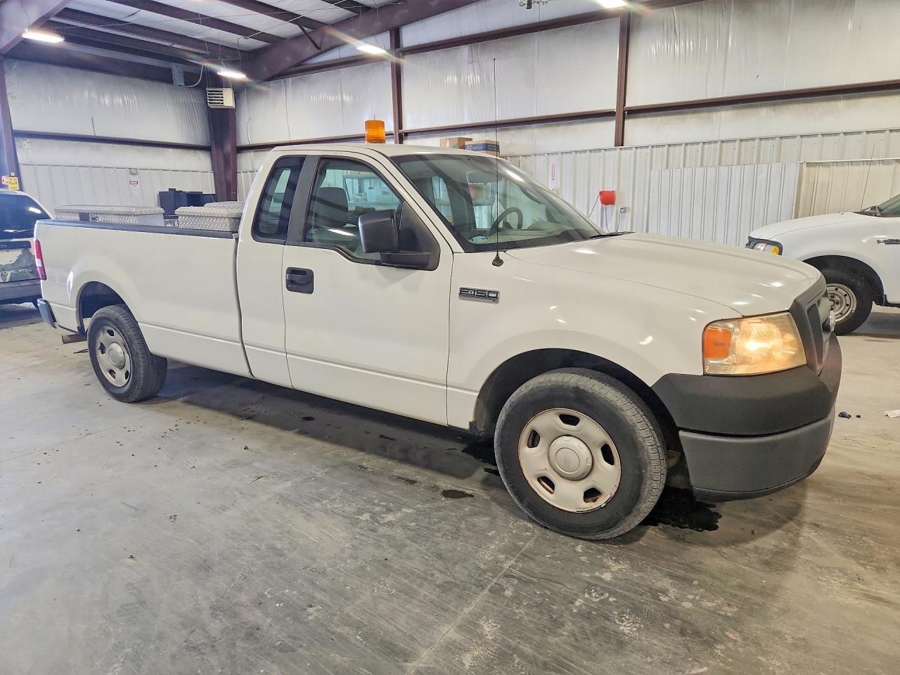 2008 Ford F150 - Image 4