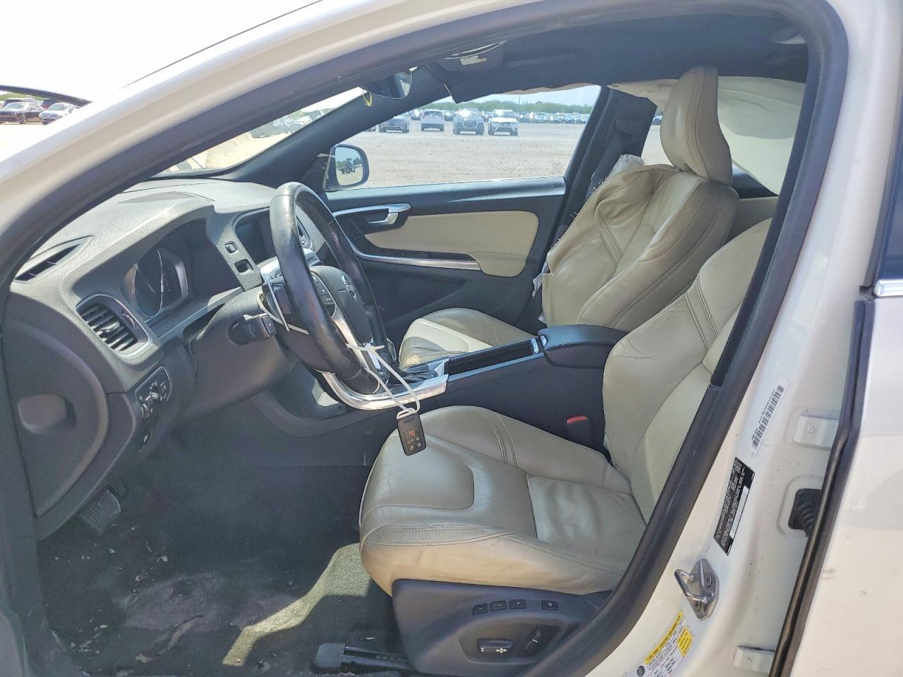 2015 Volvo S60 Platinum - Фото 7