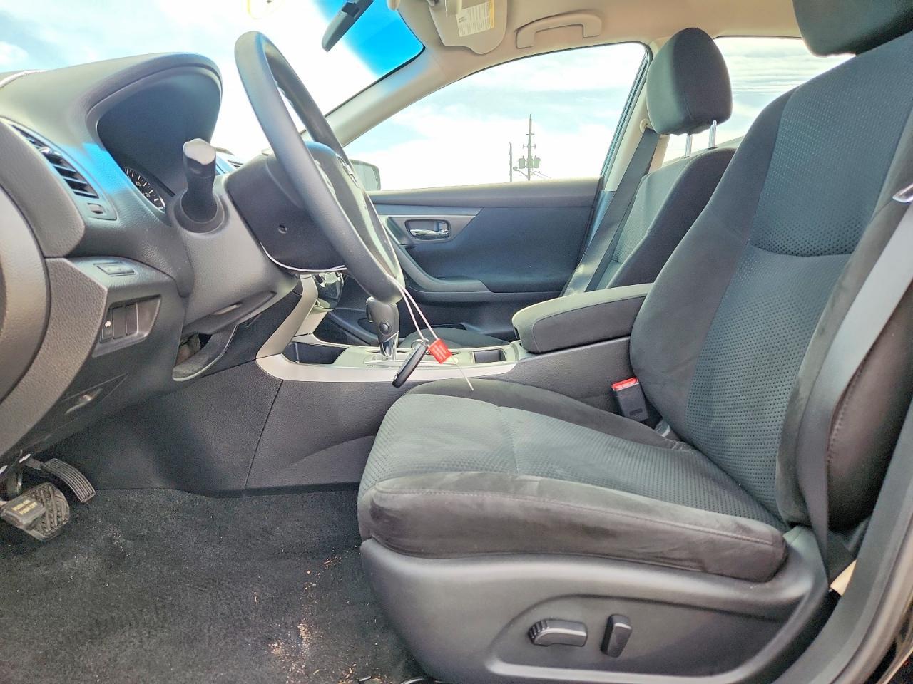 2015 Nissan Altima 2.5 S - Image 7