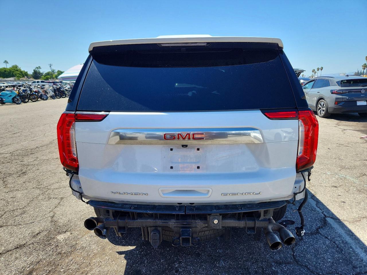 2022 GMC Yukon Denali - Фото 6
