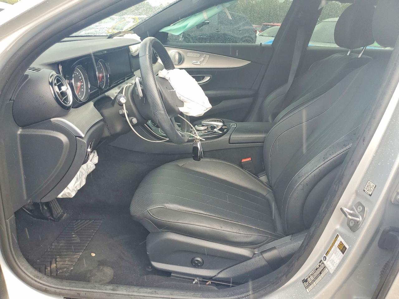 2017 Mercedes-Benz E 300 4Matic - Фото 7