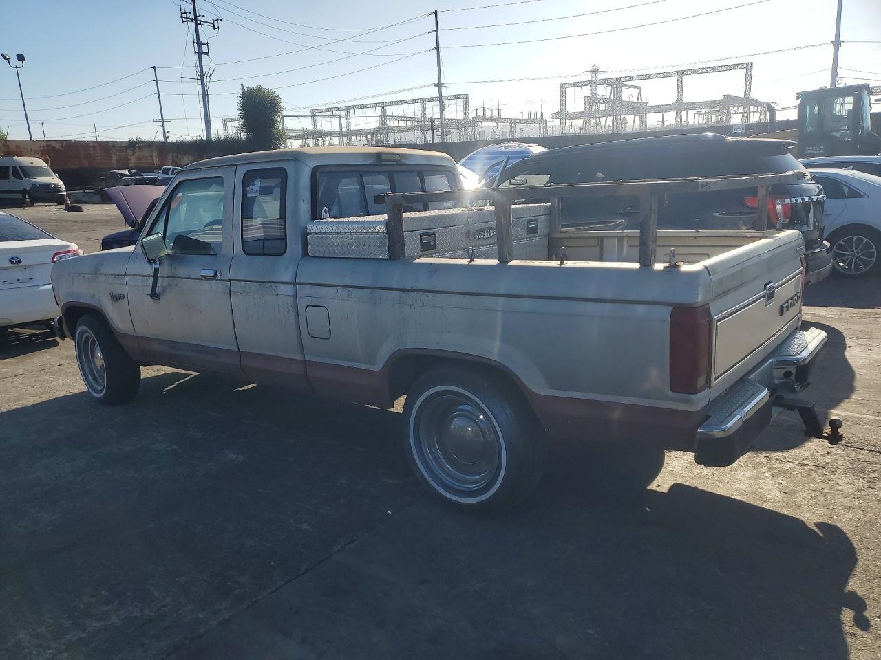 1986 Ford Ranger Super Cab - Image 2